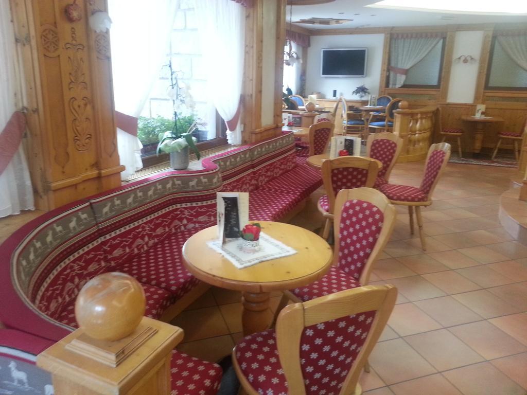 Hotel St. Raphael Madonna di Campiglio Ngoại thất bức ảnh
