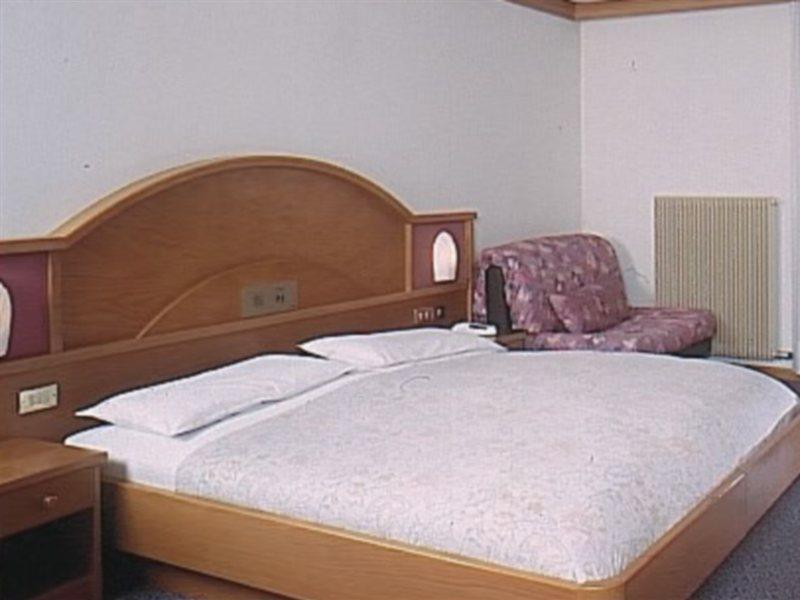 Hotel St. Raphael Madonna di Campiglio Ngoại thất bức ảnh