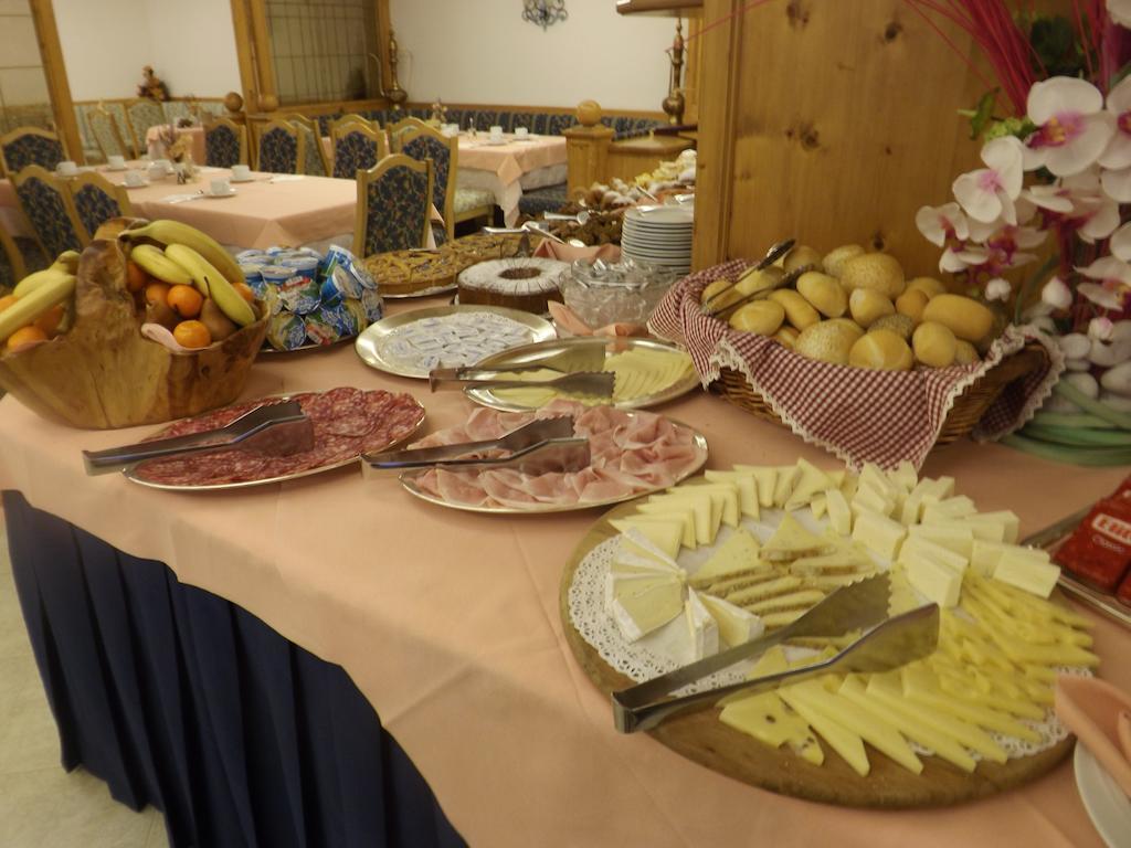 Hotel St. Raphael Madonna di Campiglio Ngoại thất bức ảnh