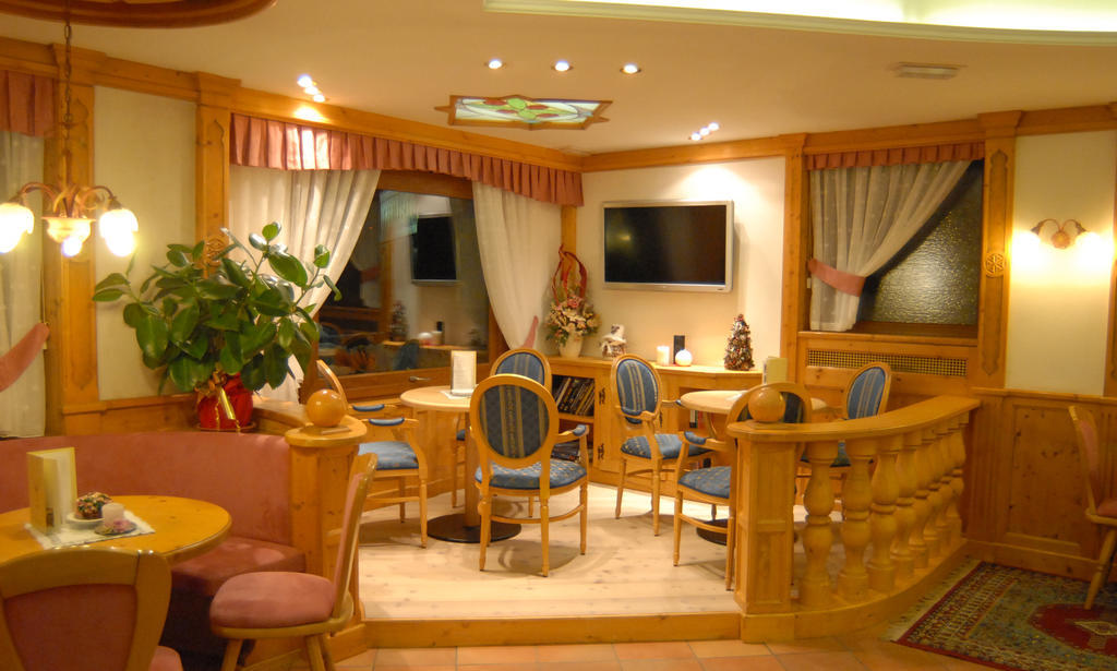 Hotel St. Raphael Madonna di Campiglio Ngoại thất bức ảnh