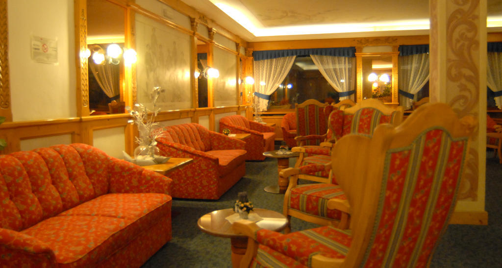 Hotel St. Raphael Madonna di Campiglio Ngoại thất bức ảnh