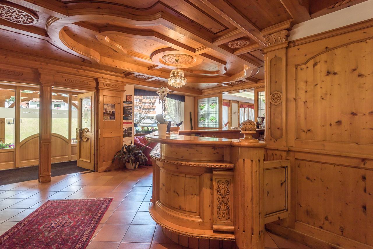Hotel St. Raphael Madonna di Campiglio Ngoại thất bức ảnh