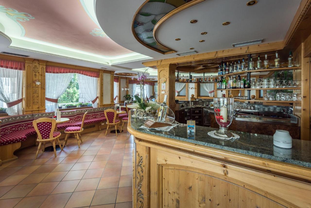 Hotel St. Raphael Madonna di Campiglio Ngoại thất bức ảnh