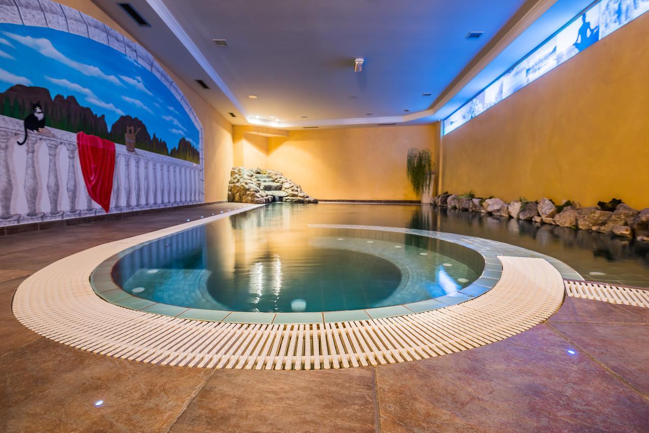 Hotel St. Raphael Madonna di Campiglio Ngoại thất bức ảnh