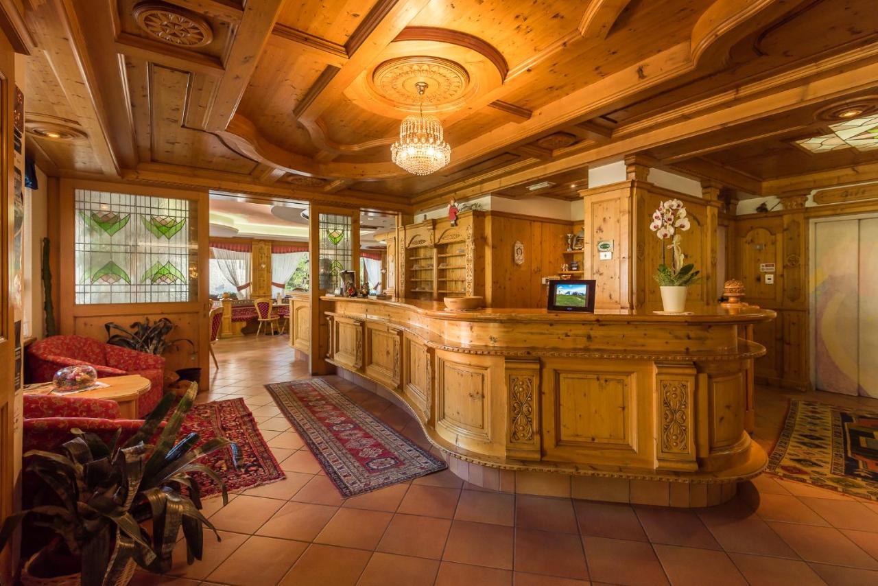 Hotel St. Raphael Madonna di Campiglio Ngoại thất bức ảnh